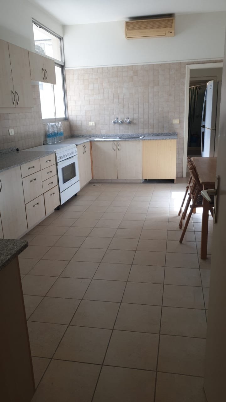 Photo 7 of 29